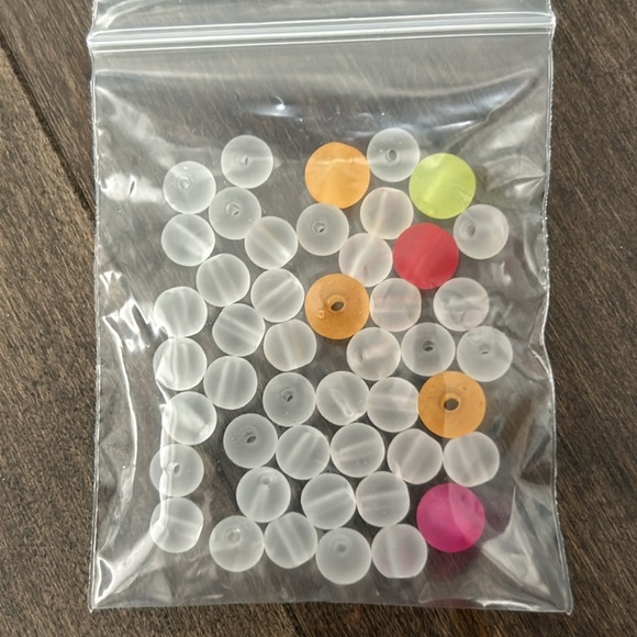 Assorted Crafting Bead Set, Colourful Jewellery Making Beads, Loose Craft Supply - Picture 9 of 11